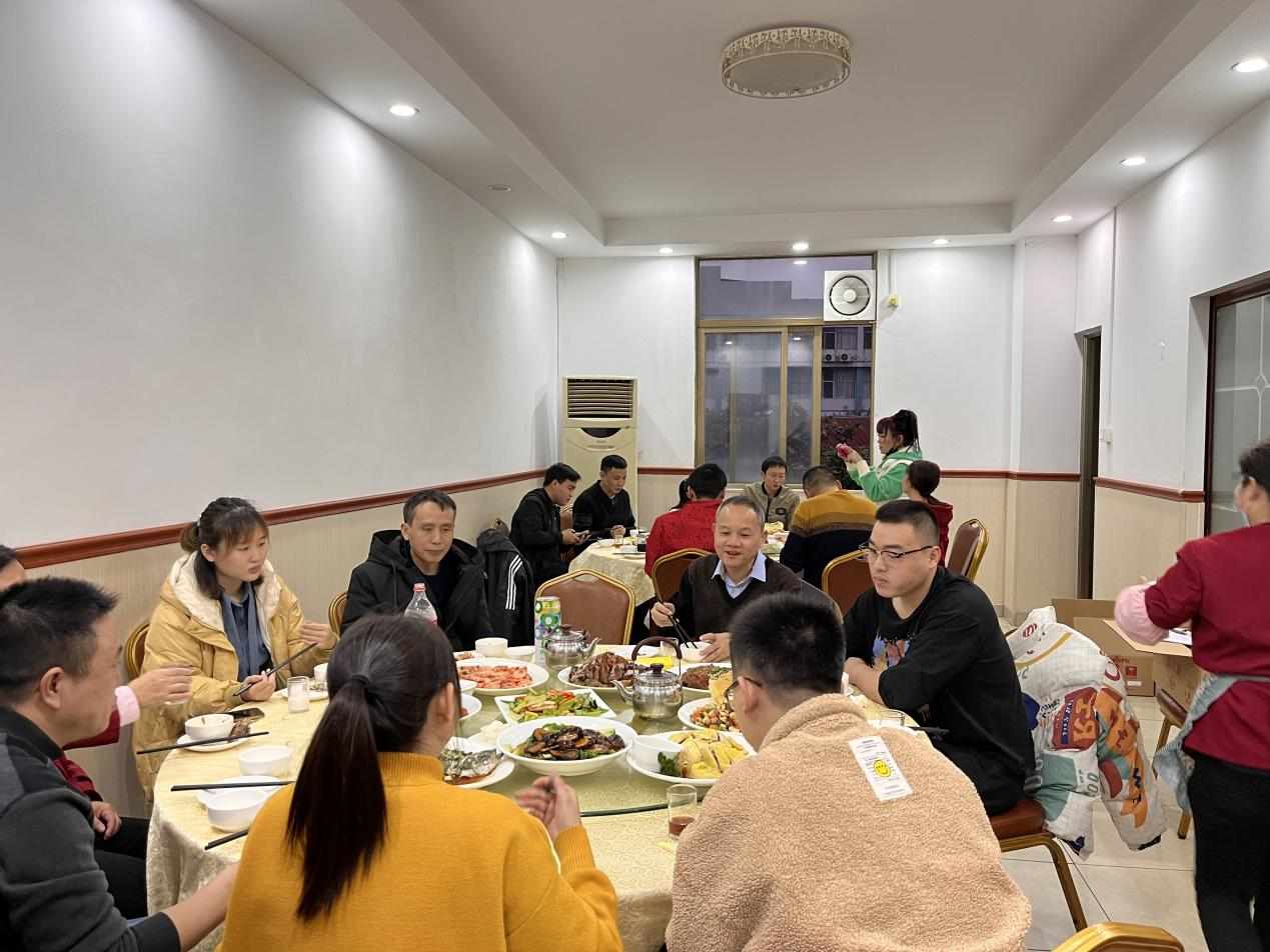 浓情除夕夜，广缆一家亲|广州电缆邀异地留穗员工共进年夜饭