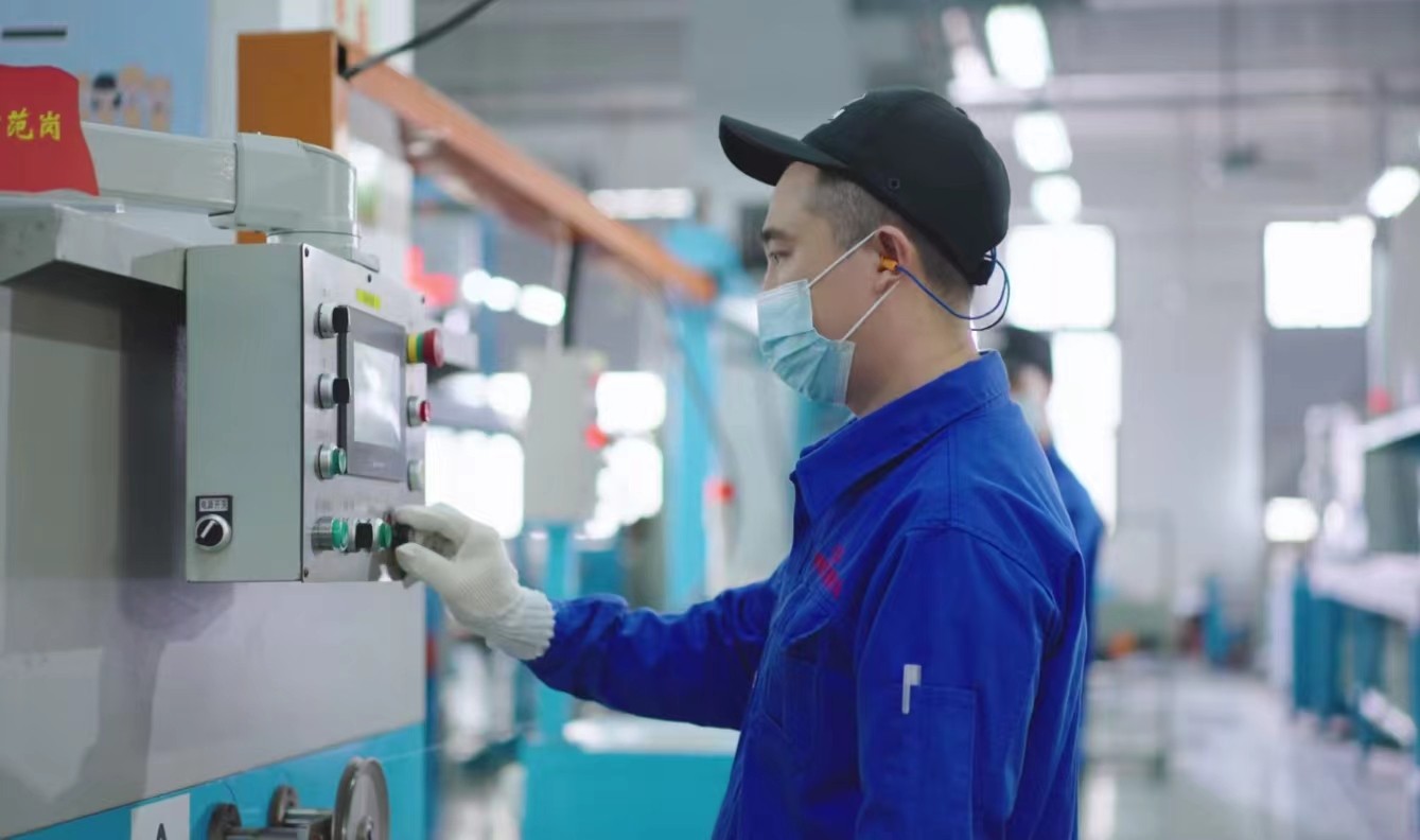 技能提升｜广州电缆8名能手获技师资格